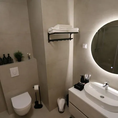 Salt Oasis Luxury Retreat